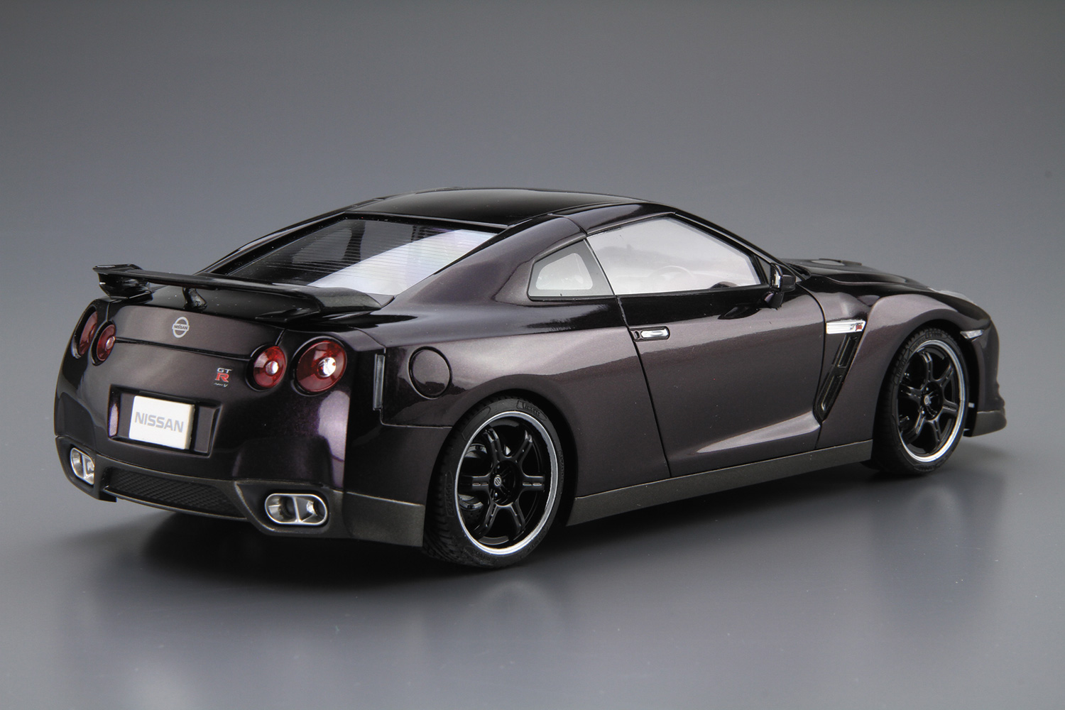 1/24 NISSAN R35 GT-R Spec-V '09｜AOSHIMA｜English