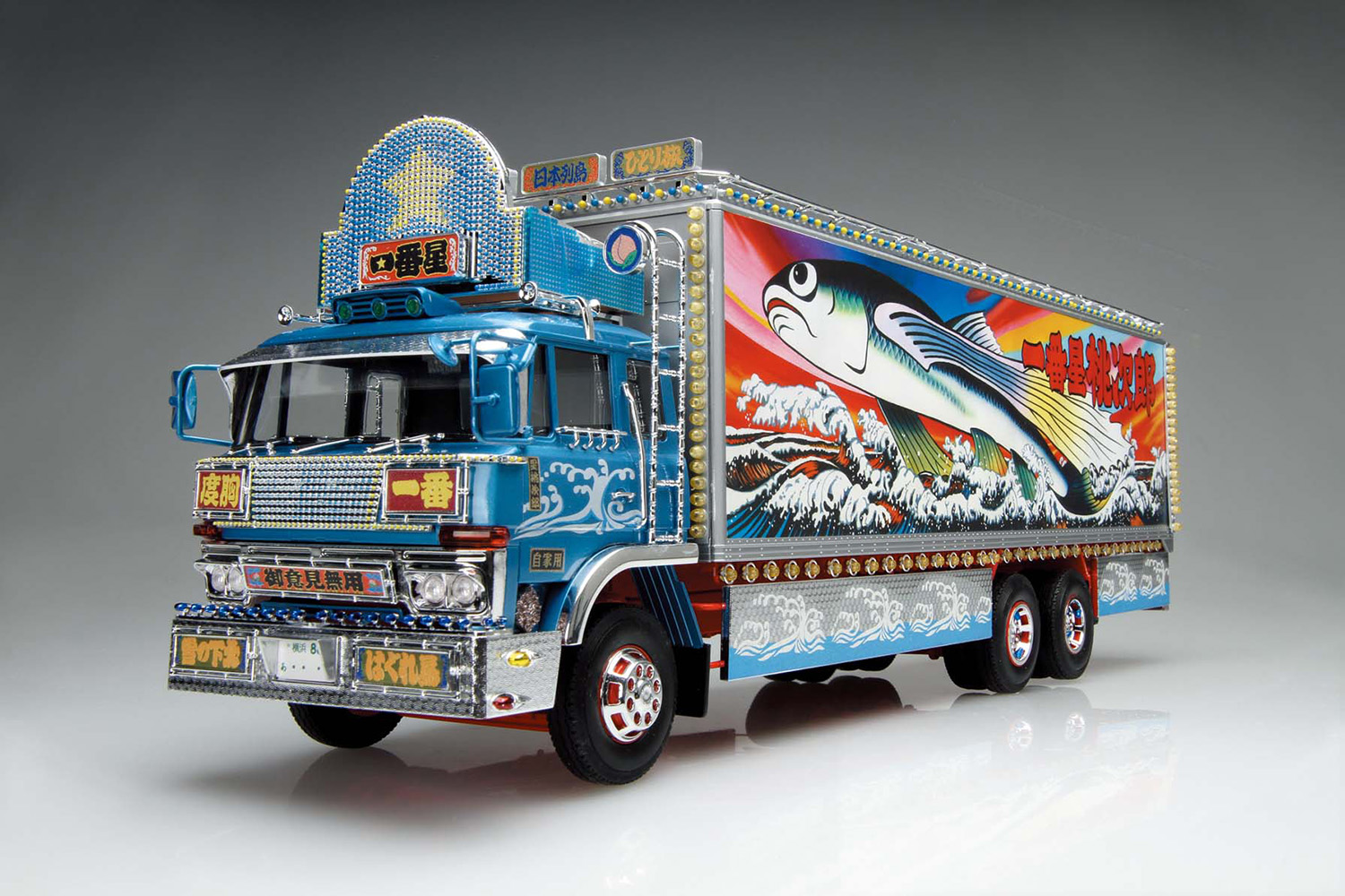 トラック野郎　熱風5000キロ スカイネット 1/32 RC  美品 Amazon.co.jp: スカイネット 1/32 RC トラック野郎 No.06 熱風
