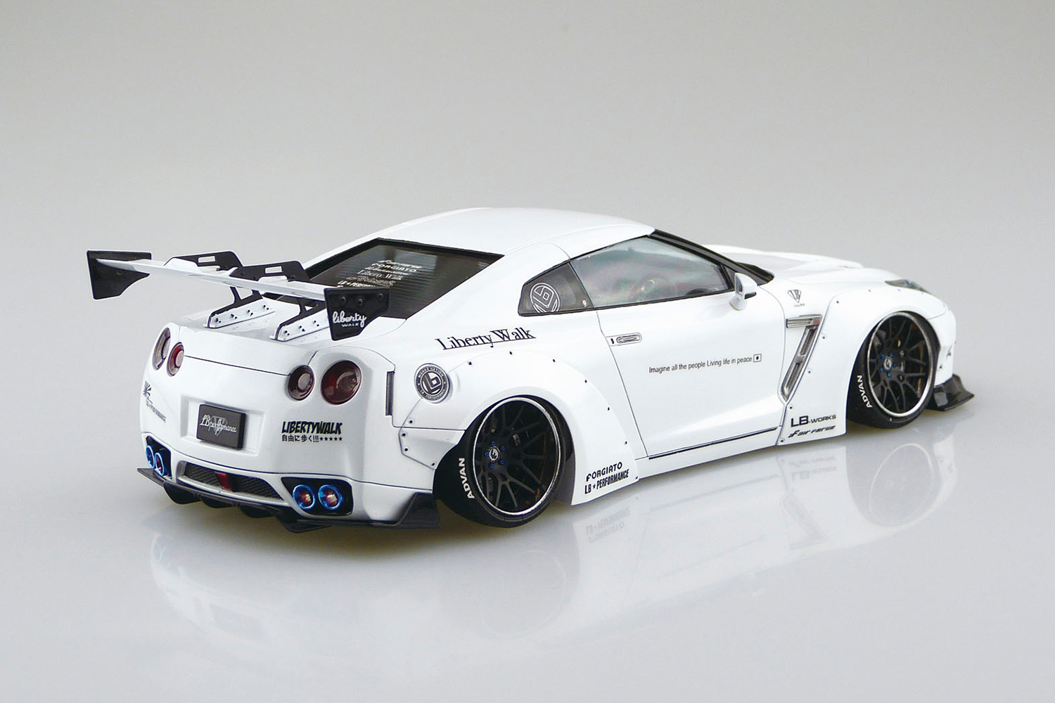 LB☆ワークス R35 GT-R type 1.5｜株式会社 青島文化教材社