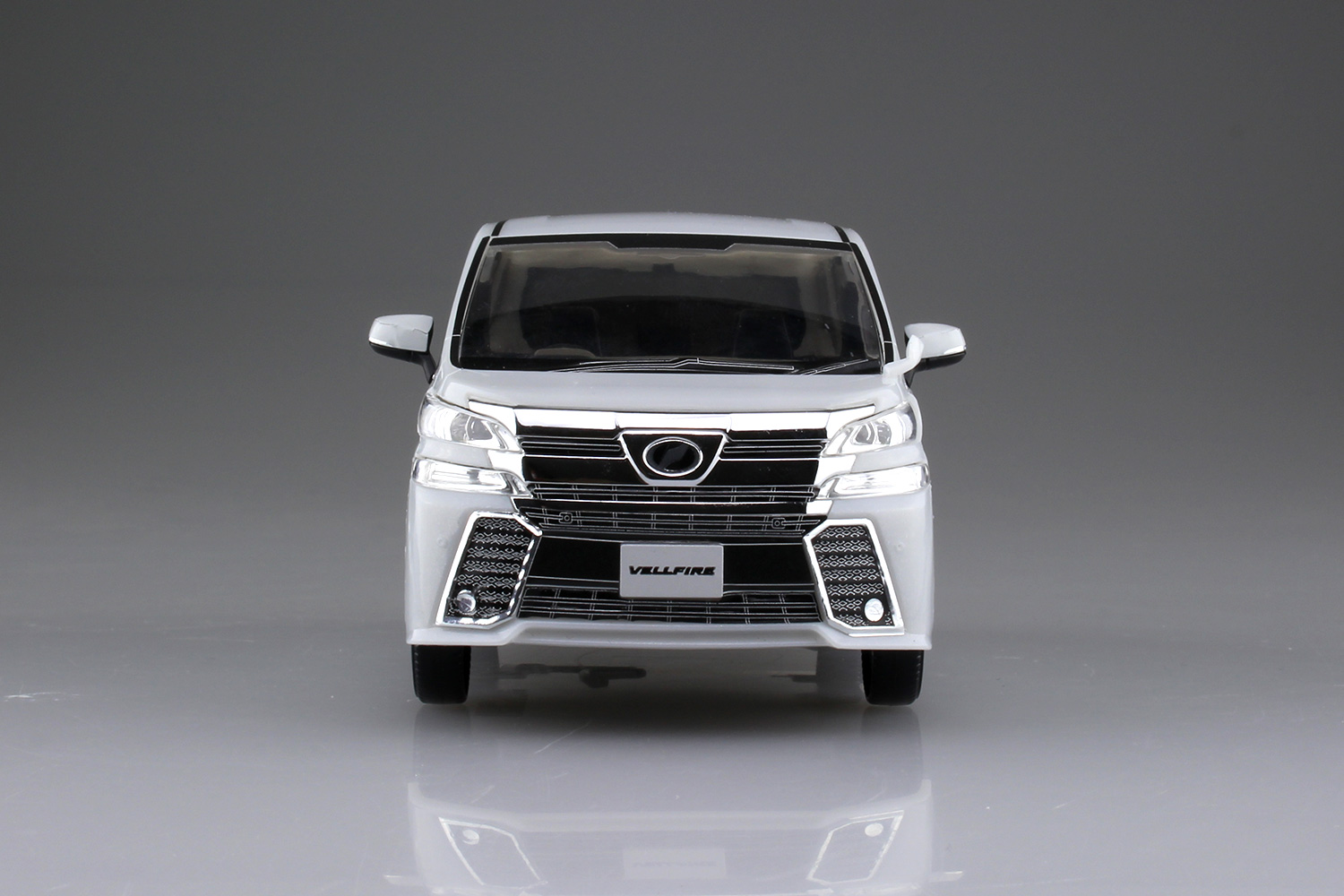 トヨタ ヴェルファイア（ホワイトパールクリスタルシャイン