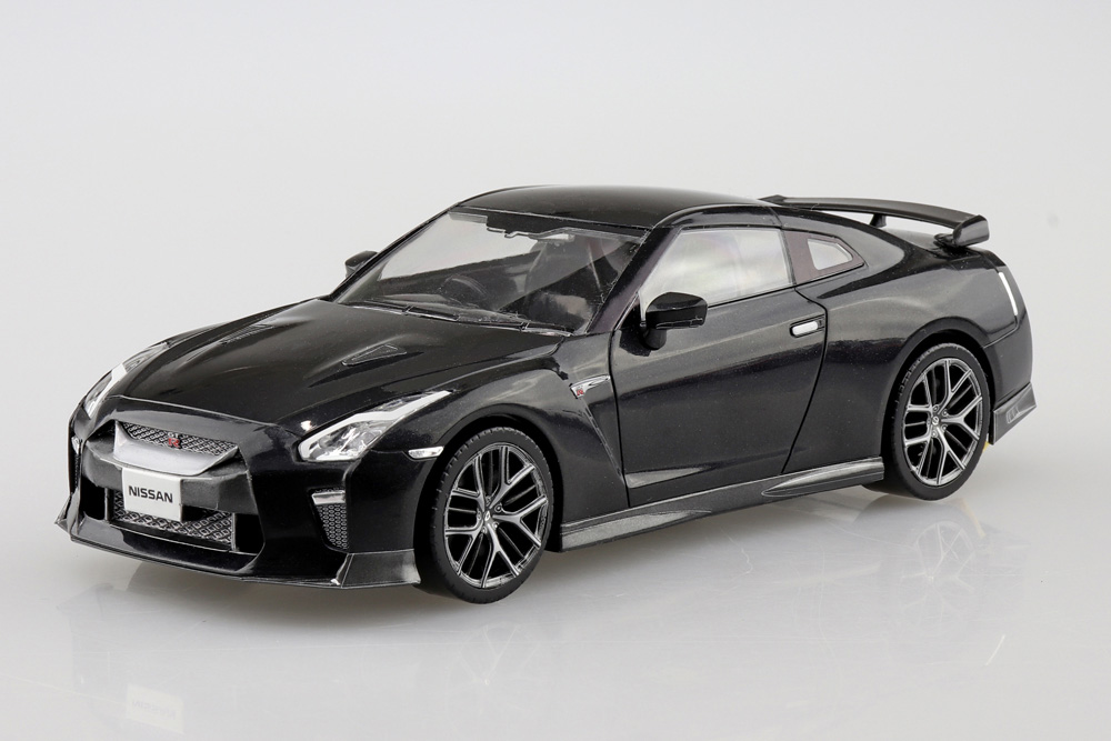 ニッサン NISSAN GT-R(メテオフレークブラックパール)｜株式会社