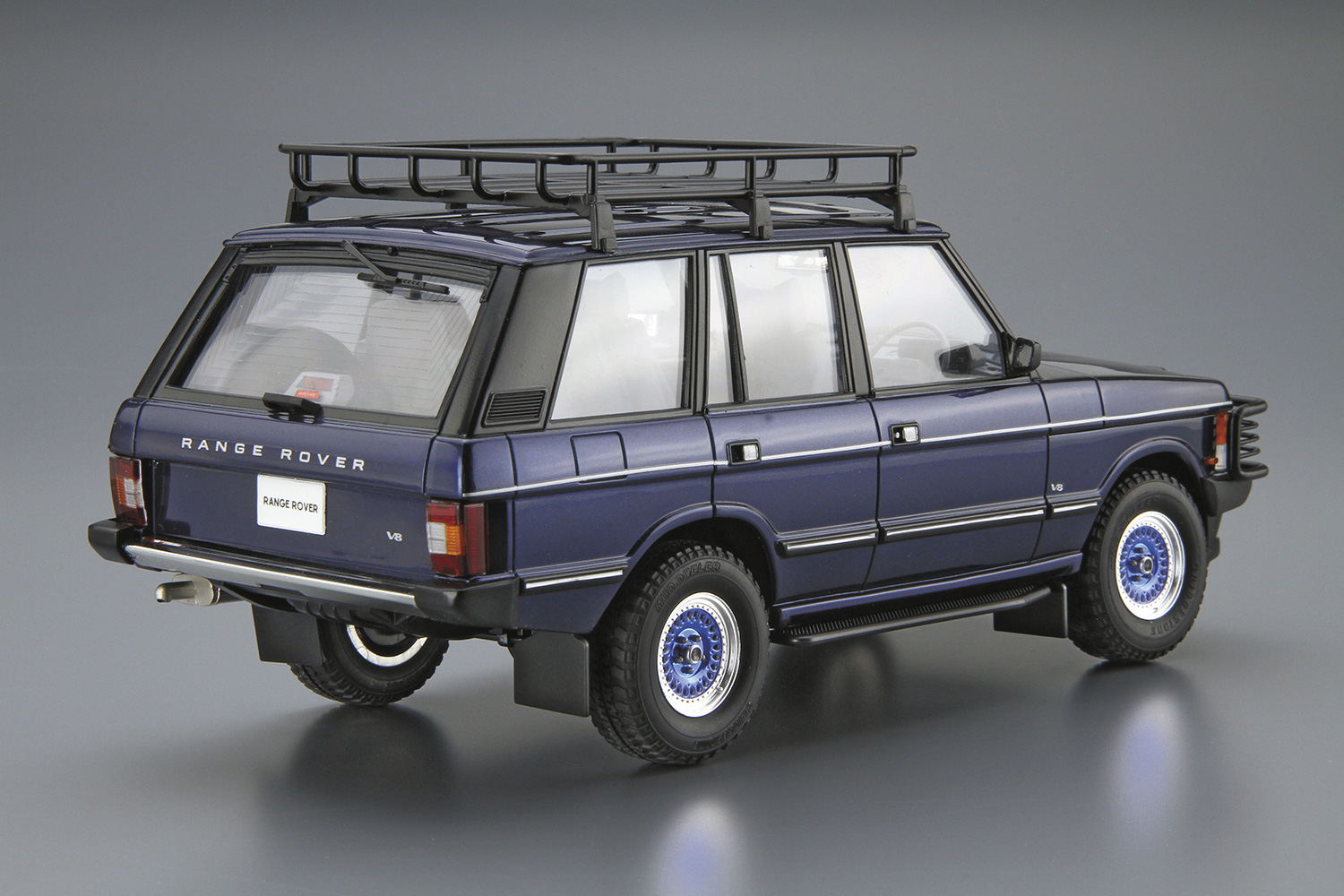 くすみ水色 アオシマ クラシックレンジローバー完成品のお知らせ1/24