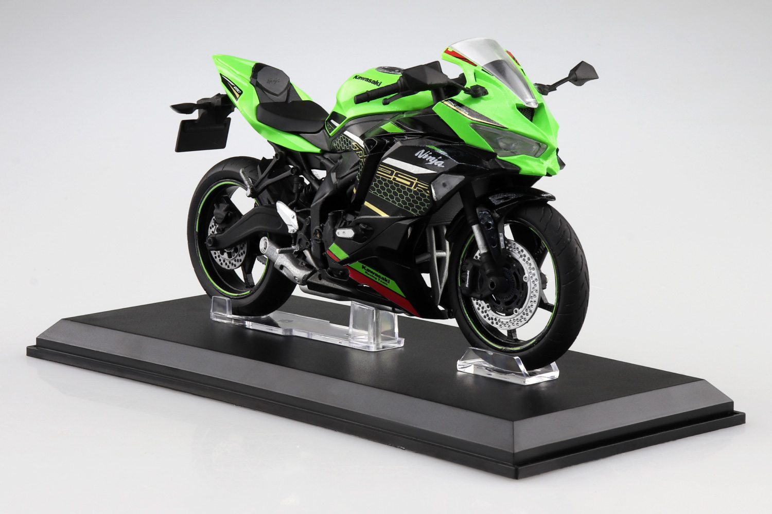 KAWASAKI Ninja ZX-25R LIME GREEN×EBONY｜AOSHIMA｜English