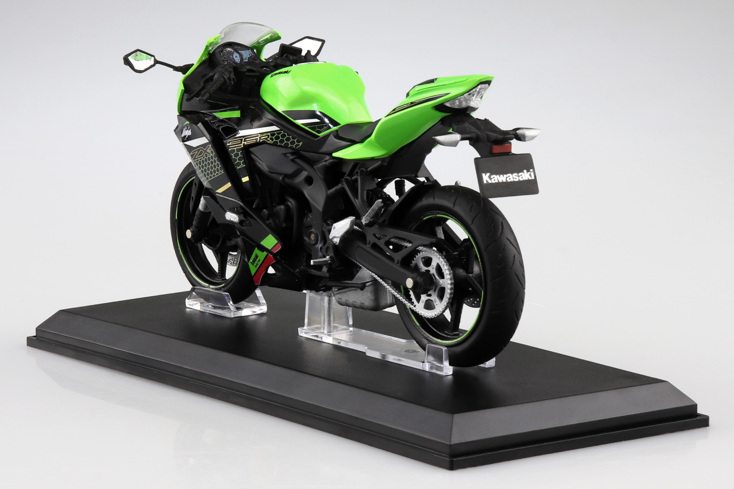 KAWASAKI Ninja ZX-25R ライムグリーン×エボニー｜株式会社 青島文化教材社