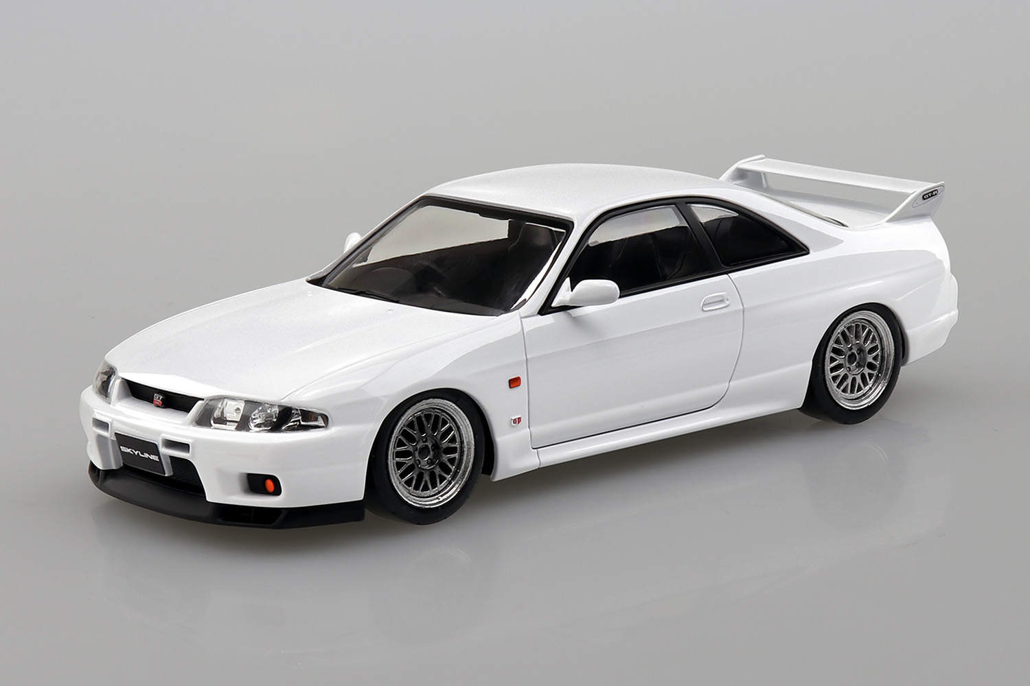 NISSAN R33 SKYLINE GT-R CUSTOM WHEEL(WHITE)｜AOSHIMA｜English