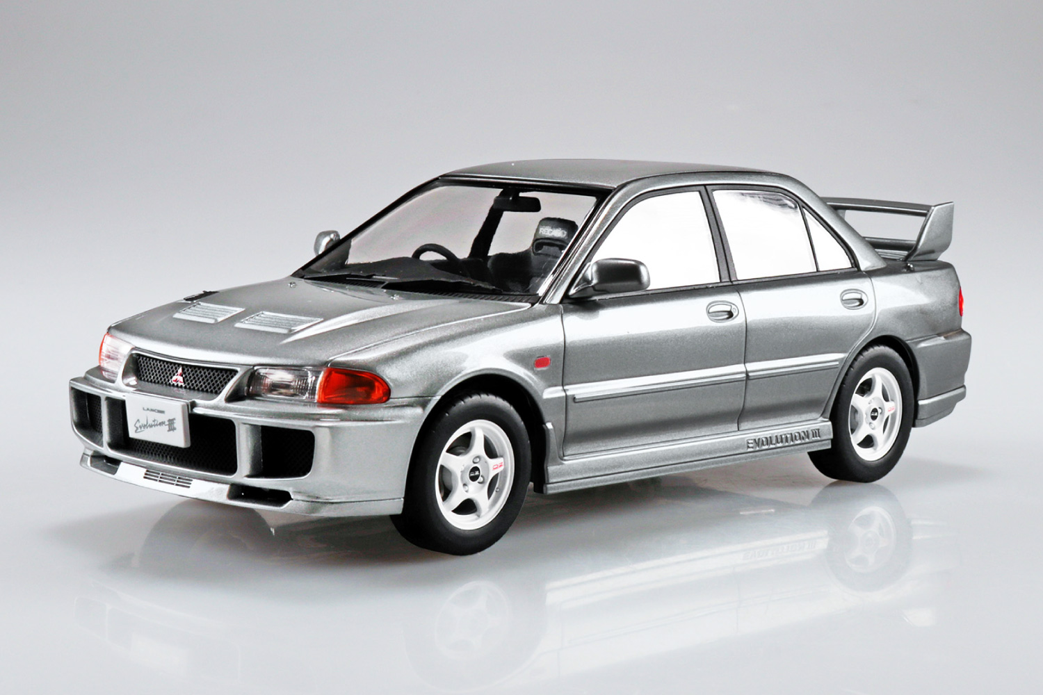 CE9A ランサーGSRエボリューションⅢ 1995 クイーンズシルバー｜株式